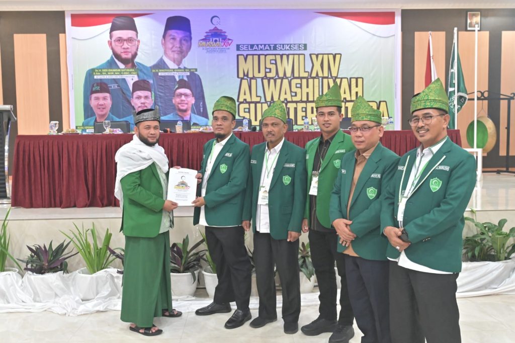 Ketum dan Sekjen PB Hadiri Muswil, Dedi Iskandar Batubara Kembali Terpilih Pimpin Washliyah Sumut 1 dedi